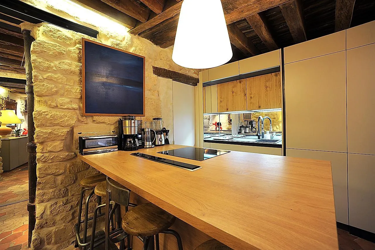 Apartman Beautiful In Historical Marais *