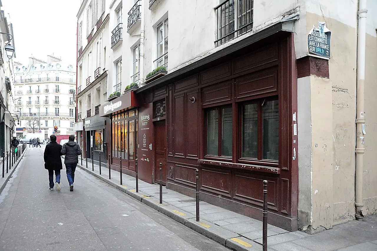 Beautiful In Historical Marais Apartment *