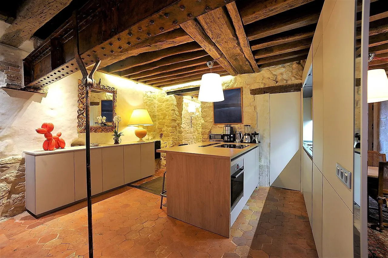 Apartman Beautiful In Historical Marais *